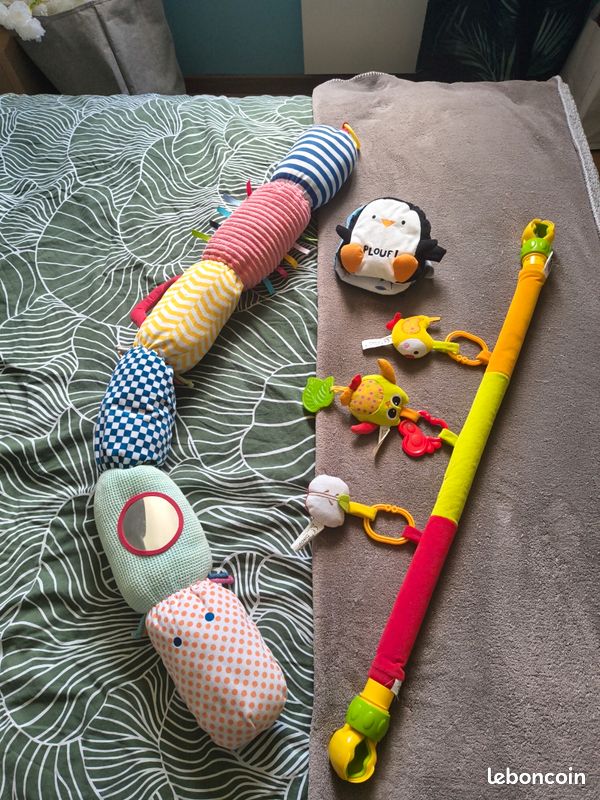 Jouets éveil bébé (image 1)