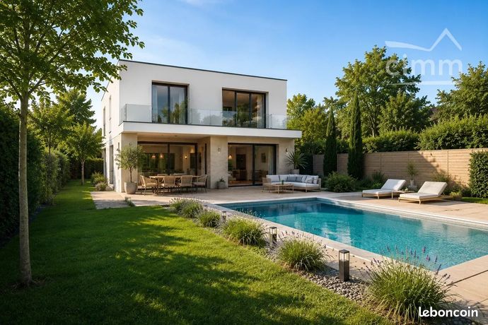 Maison 7 pièces 349 m² — 1