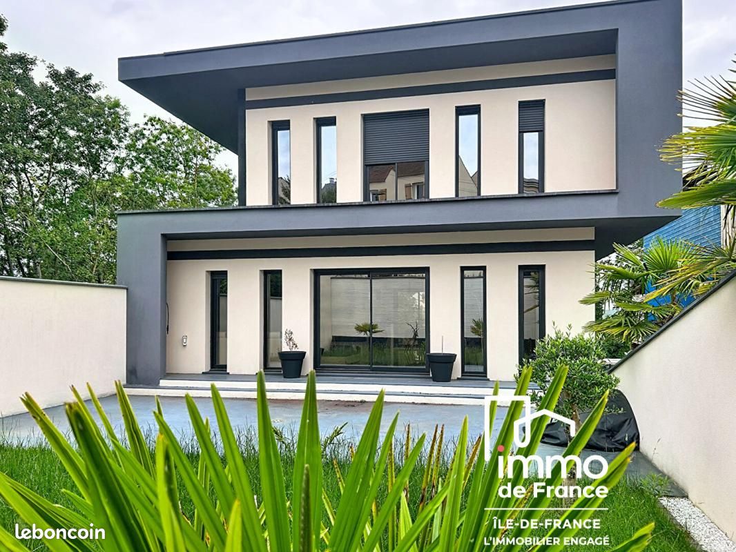 Maison 7 pièces 227 m² · à Montfermeil · 227 m² · 600 000 €
