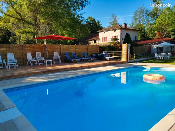 Stunning Luxury Glamping/ Gite Business with Restaurant & Bar. Surrounded by 20 acres of Rolling Charente Countryside