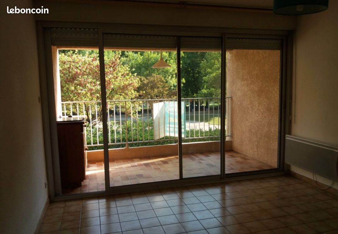 Beau T2 avec Balcon et Garage, au Païcherou