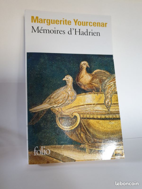 LIVRE : MEMOIRES D'HADRIEN de Marguerite Yourcenar (image 1)