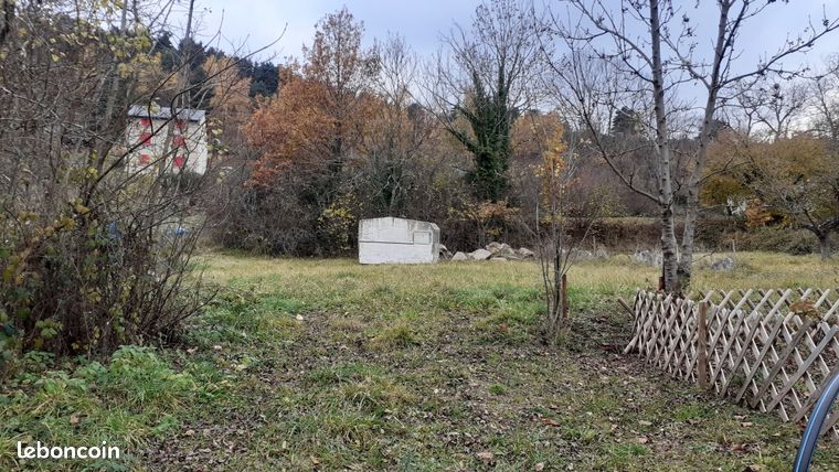 Beau Terrain constructible viabilisé