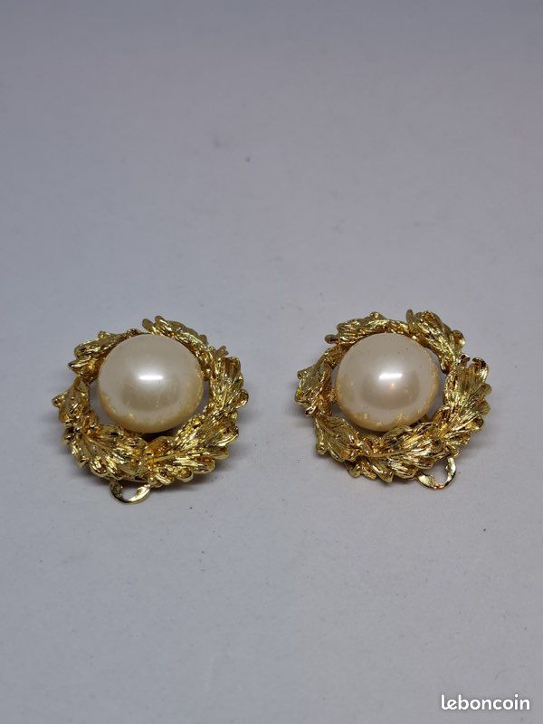 Boucles d'oreilles clips Orena Paris Vintage 80s, Damier Noir et Ocre, Métal doré texturé, Design géométrique chic, Bijoux signés français - Montres & Bijoux