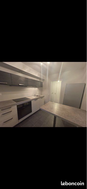 Appartement 3 pièces 63 m² · à Saint-Étienne · 63 m² · 650 €