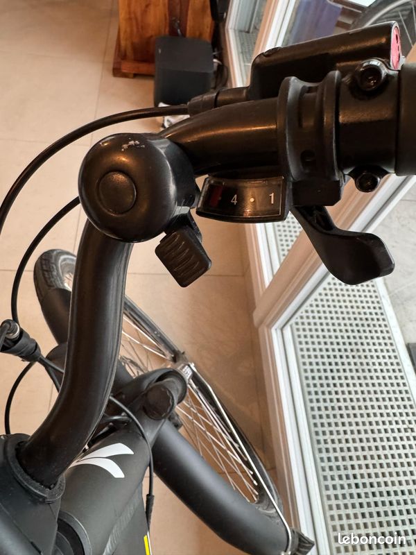🚴♂️ Vélo électrique Trelago Dinal II 28 – En très bon état (image 7)