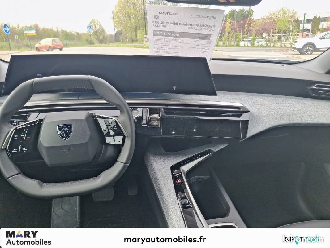 PEUGEOT 3008 Hybrid 145 e-DCS6 Allure (image 8)