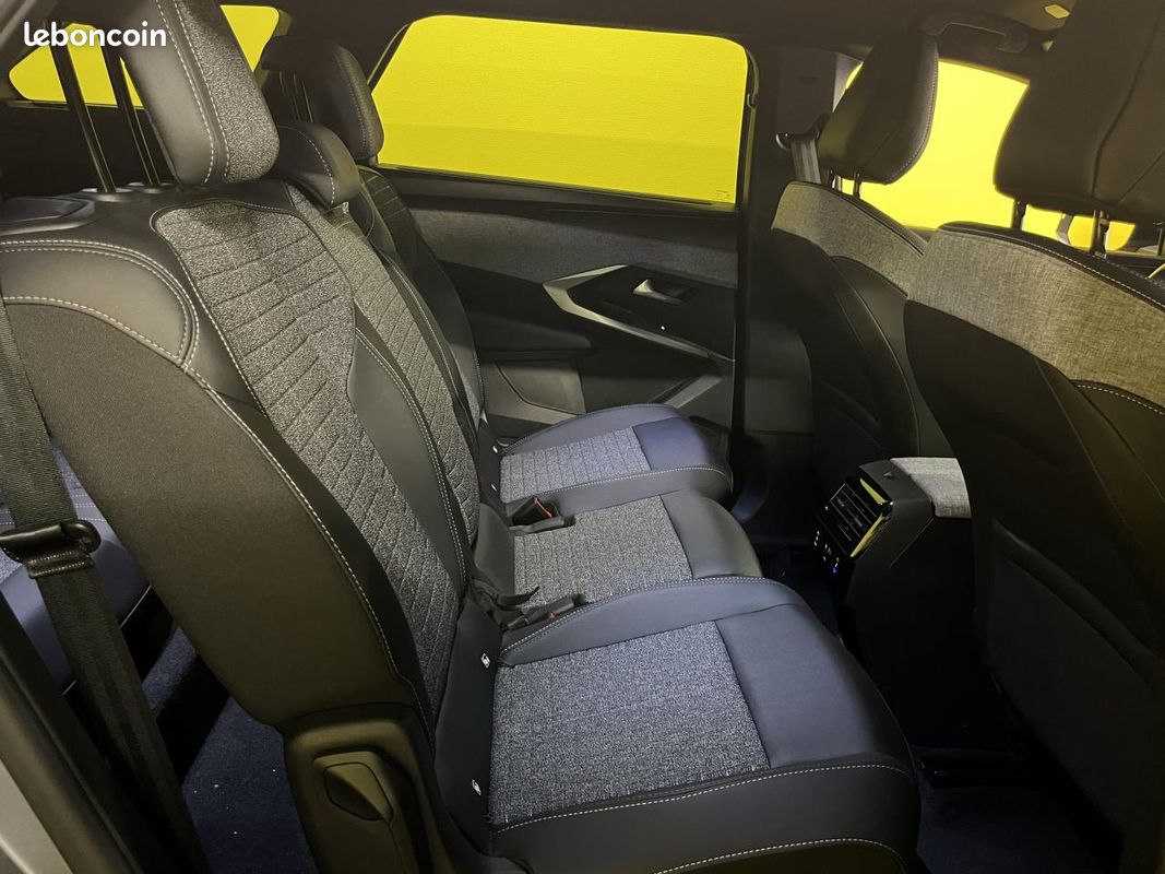 Peugeot 5008 allure hybrid 145ch e-dcs6 7 places / camera 360° faible kilometrage (image 21)