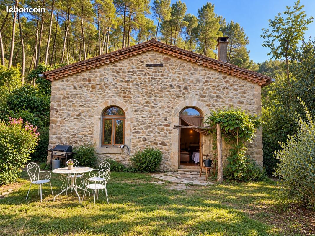 Maison 6 pièces 132 m² · à Chambon · 132 m² · 220 000 €