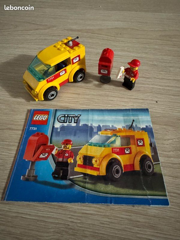 LEGO City - 7731 - La camionnette du facteur (image 1)