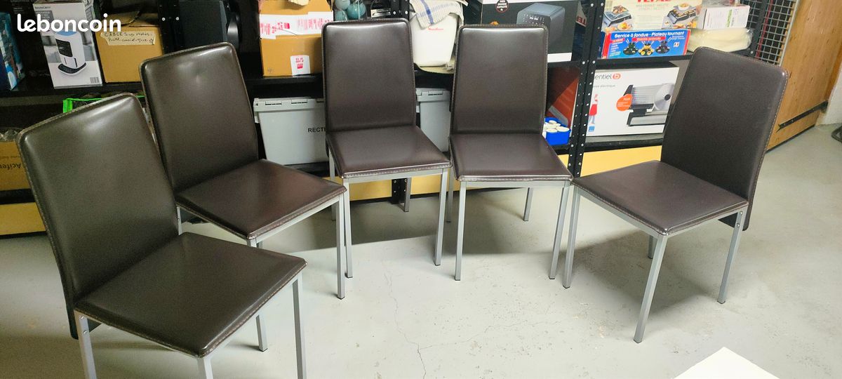 Chaises simili cuir (image 1)