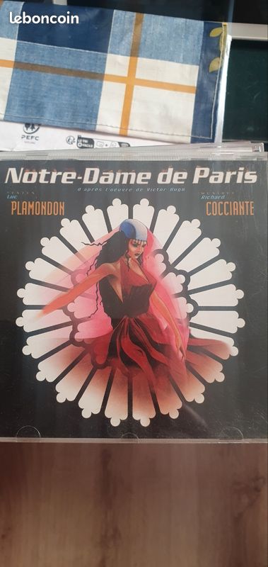 CD Notre-Dame de Paris (image 1)