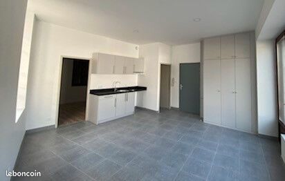 Appartement 1 pièce 37 m² · à Roquefort · 37 m² · 390 €