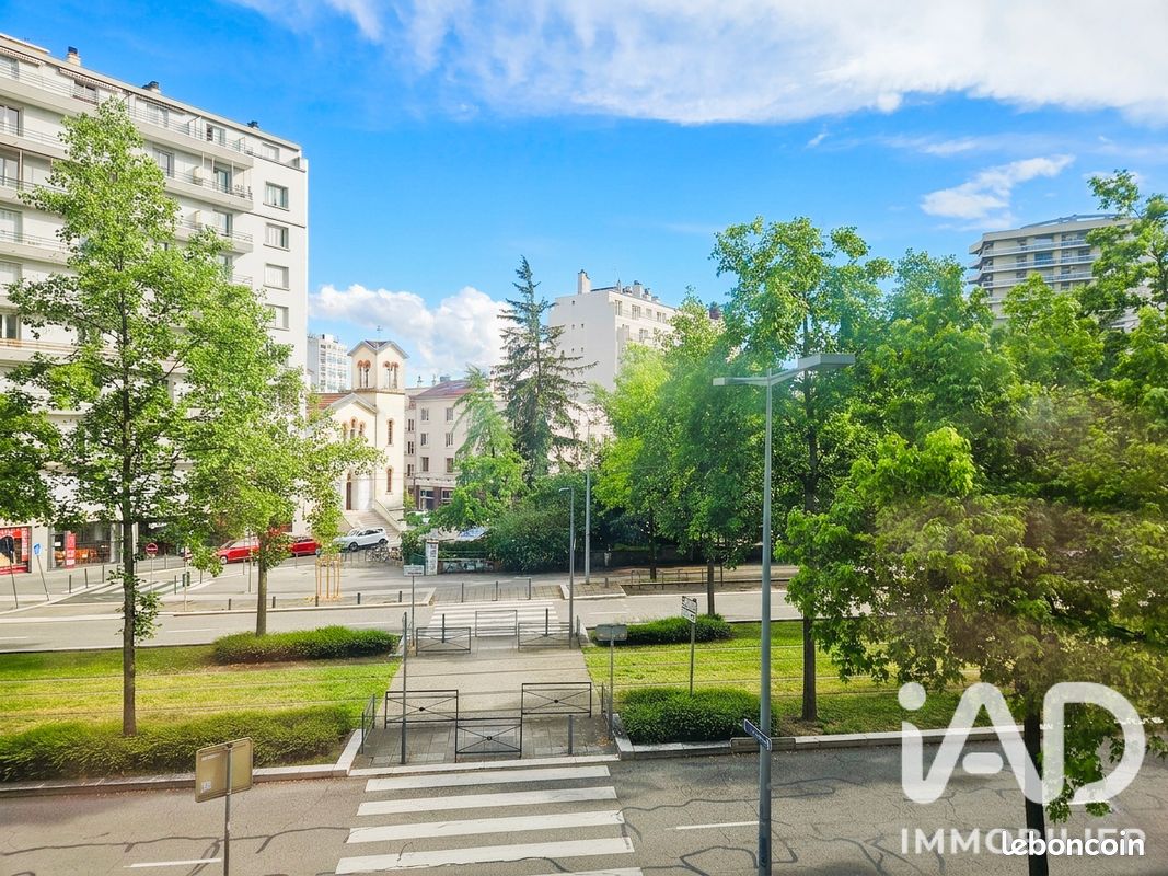 Appartement 2 pièces 42 m² · à Grenoble · 42 m² · 117 000 €