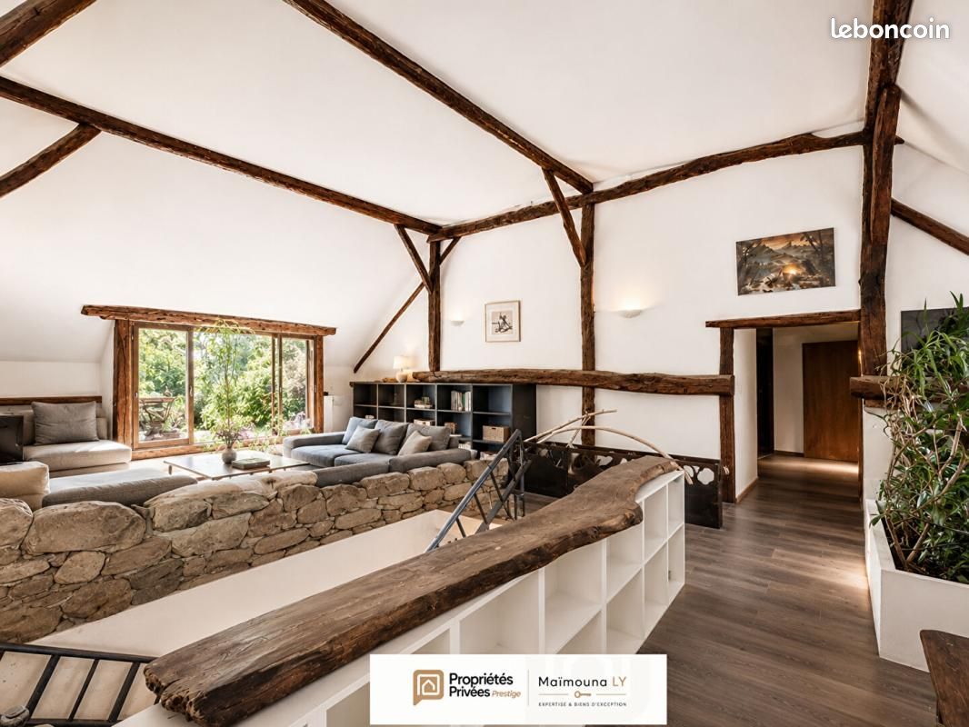 Maison 15 pièces 553 m² · à Gilly-sur-Isère · 553 m² · 650 000 €