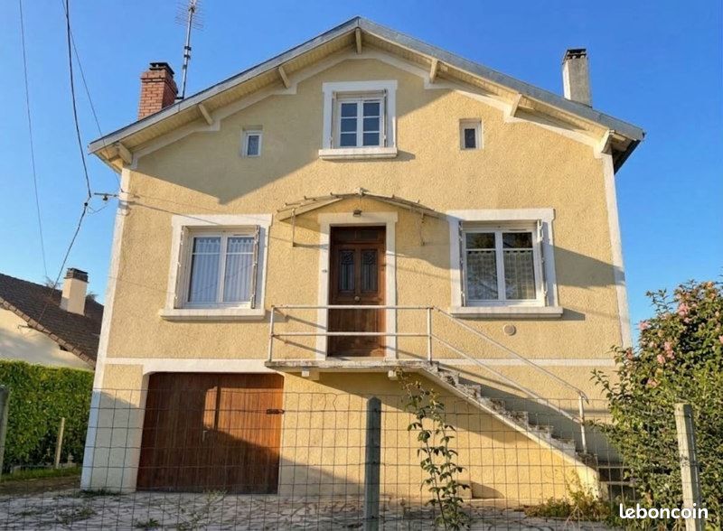 Maison 4 pièces 93 m² · à Neuvic · 93 m² · 91 000 €