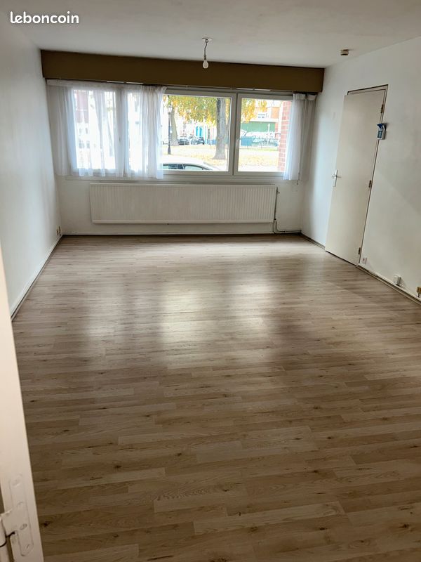 Appartement 1 pièce 45 m² · à Armentières · 45 m² · 800 €