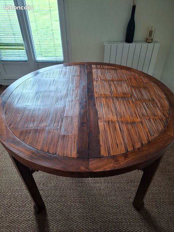 Table 4 ou 6 places avec rallonge en orme massif et bambou avec ses 4 chaises assortie très bon état (image 2)