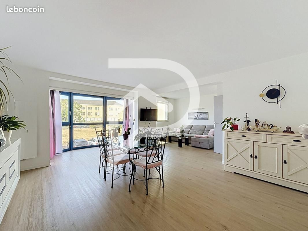 Appartement 5 pièces 107 m² · à Dreux · 107 m² · 217 000 €