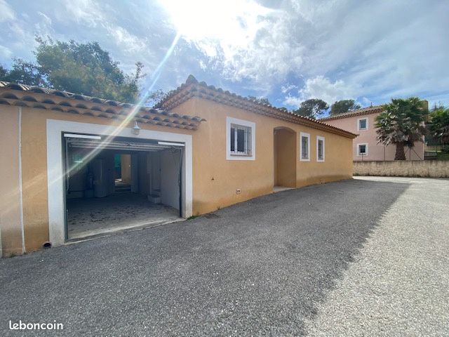 Maison 4 pièces 88 m² · à Six-Fours-les-Plages · 88 m² · 1 750 €
