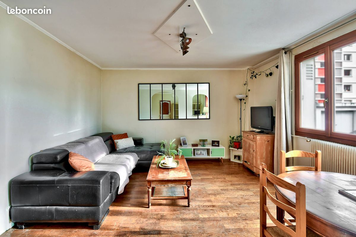 Appartement 4 pièces 74 m² · à Villeurbanne · 74 m² · 210 000 €