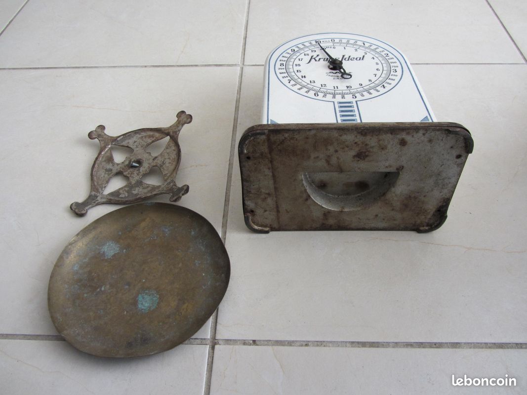 Balance ancienne Krups 10kg, bon état de fonctionnement