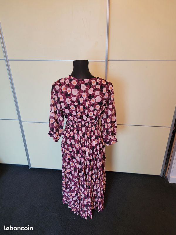 Vêtements Robe Marque Senes Robe Femme Senes Taille 38 Vêtements