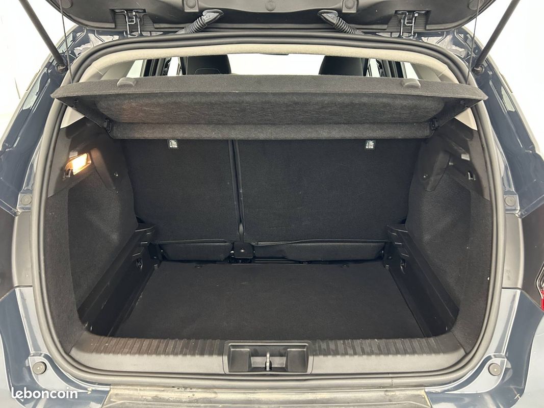 RENAULT Captur TCe 140 EDC - 21 Business (image 18)