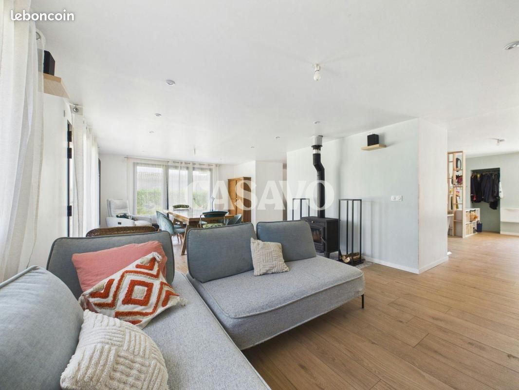 Maison 7 pièces 205 m² (image 2)