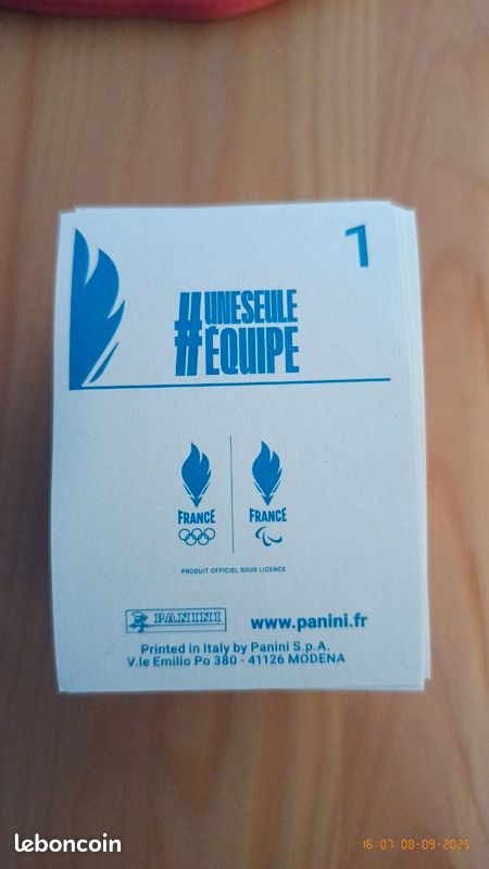 Boîte Métal Panini Équipe France Olympique - 10 Pochettes + 2 Cartes Édition Limitée