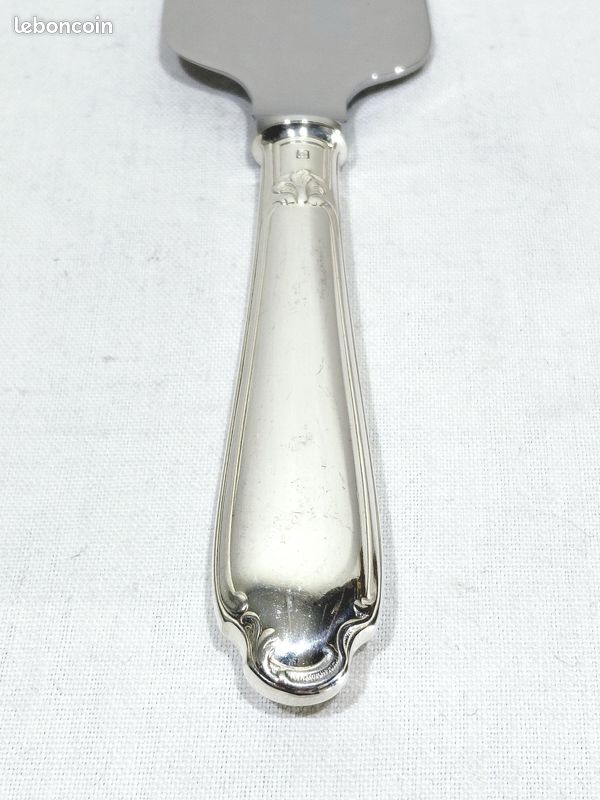 Pelle à tarte coupante manche métal argenté orfèvre Christofle modèle Vendome coquille Vintage French silver-plated multi server 25,8cm - France