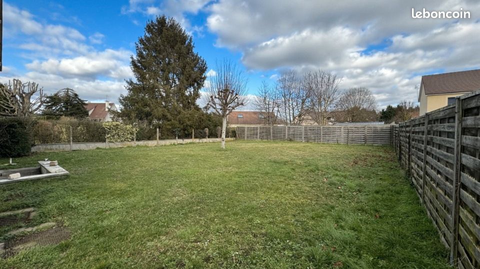 Terrain 262 m² · à Anet · 69 900 €