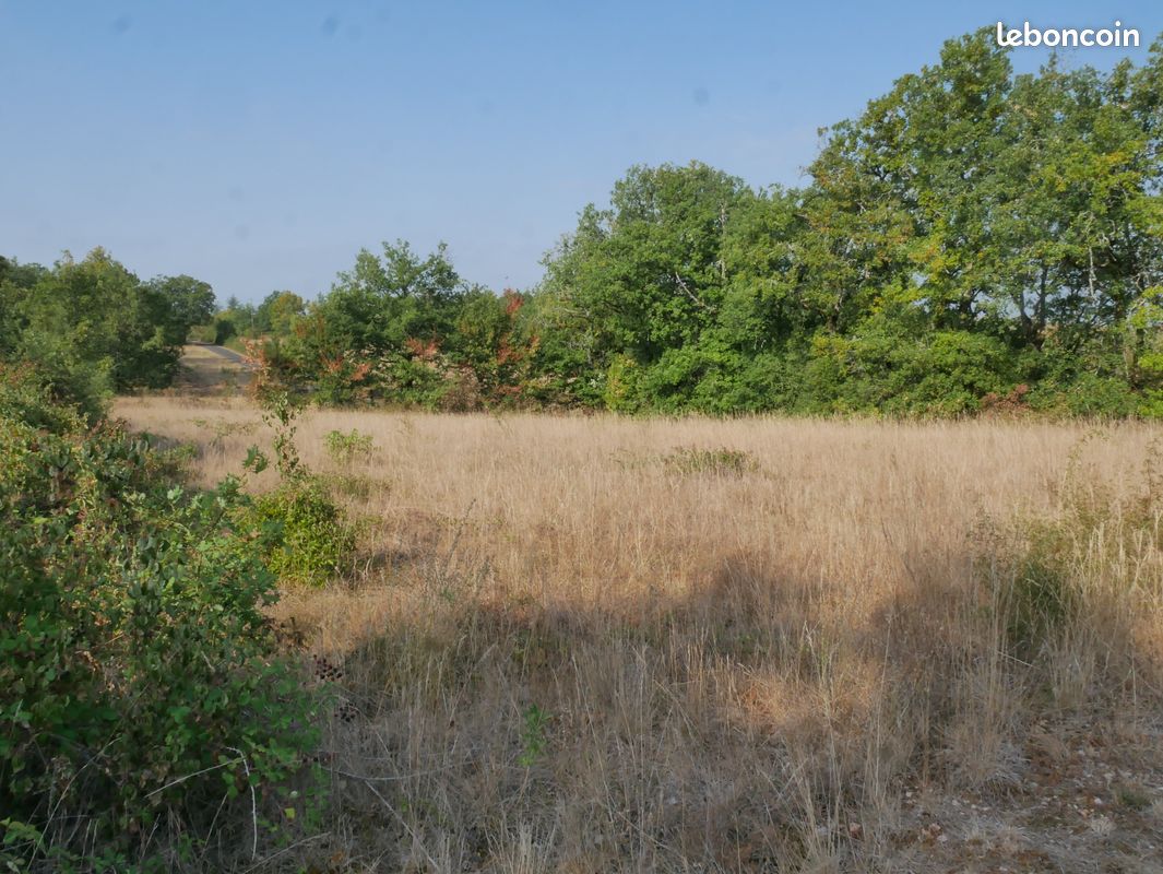 Terrain à bâtir viabilisé - Aujols · 46 000 €