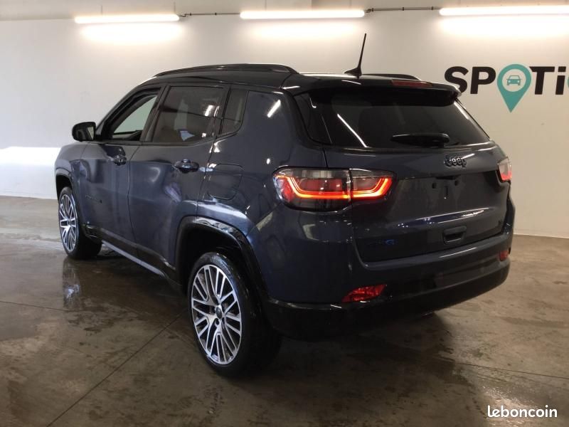 Jeep Compass 1.3 Turbo T4 240ch PHEV 4xe Summit AT6 eAWD (image 3)