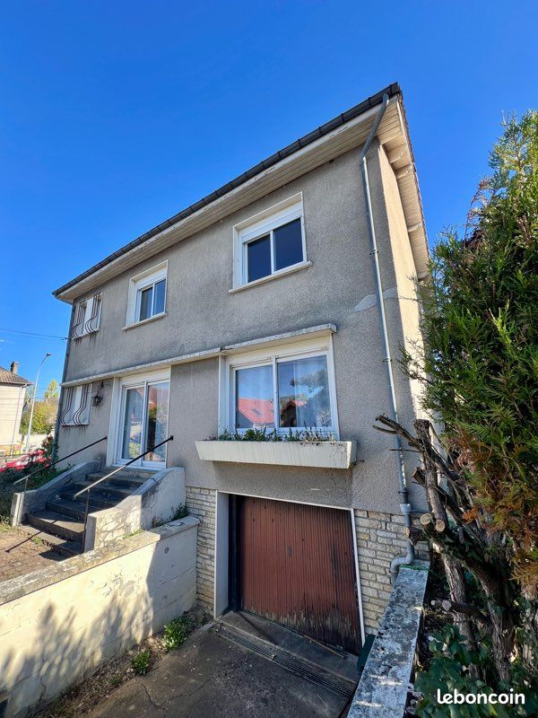 Maison 7 pièces 156 m² · à Bourges · 156 m² · 182 000 €