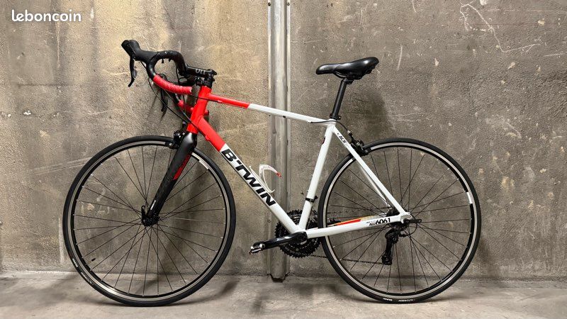 Vélo de route B'twin / triban 520 ACR 6061 - Aluminium fourche Carbone + support bidon (image 1)