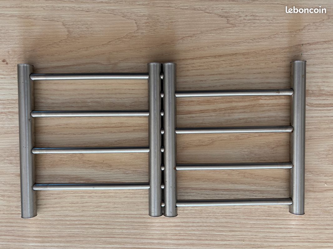 Dessous de plat extensible en métal argenté, design Jacques
