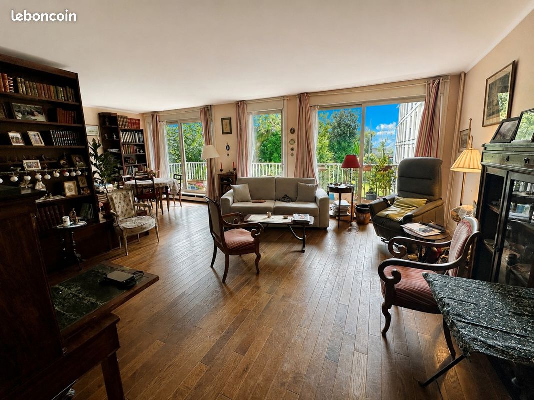 Appartement 5 pièces 116 m² · à Versailles · 116 m² · 699 000 €