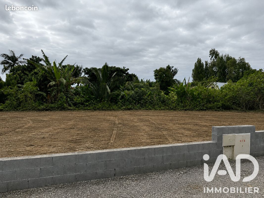 Terrain 483 m² · à Saint-André · 483 m² · 156 000 €