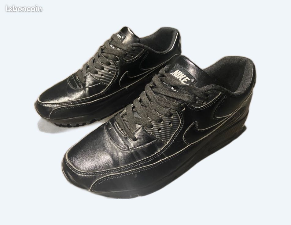 Chaussures Nike air Max 90 taille 43,5 (image 1)