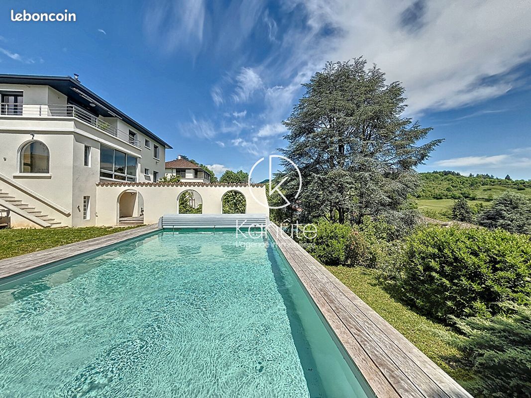 Maison 7 pièces 210 m² · à Saint-Didier-au-Mont-d'Or · 210 m² · 1 170 000 €