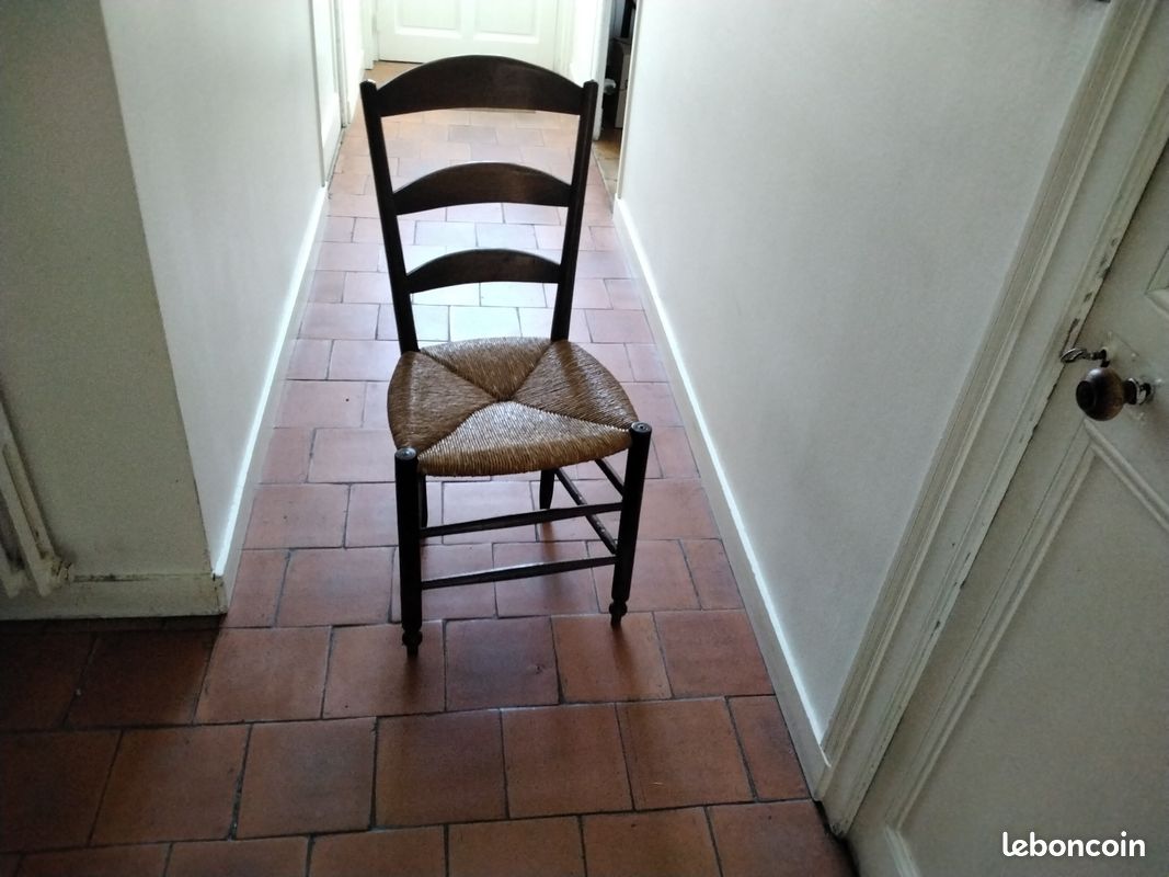 Chaises rustiques (image 1)