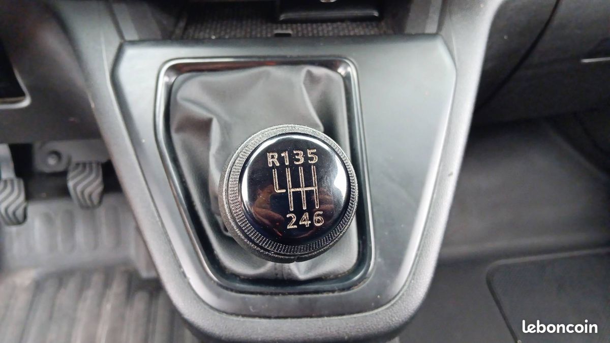 Renault kangoo van blue dci 95 extra 22 (image 15)