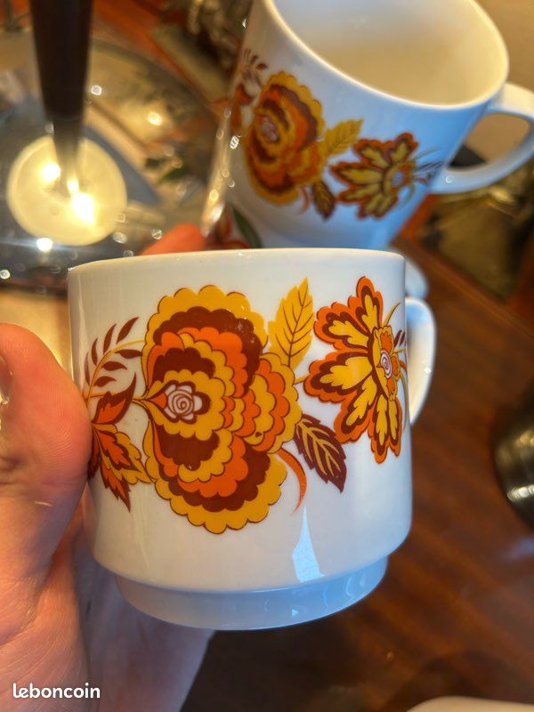 Lot De 2 Grandes Tasses à Thé Vintage 70s Monopoli Italie – Motif Floral – état Parfait