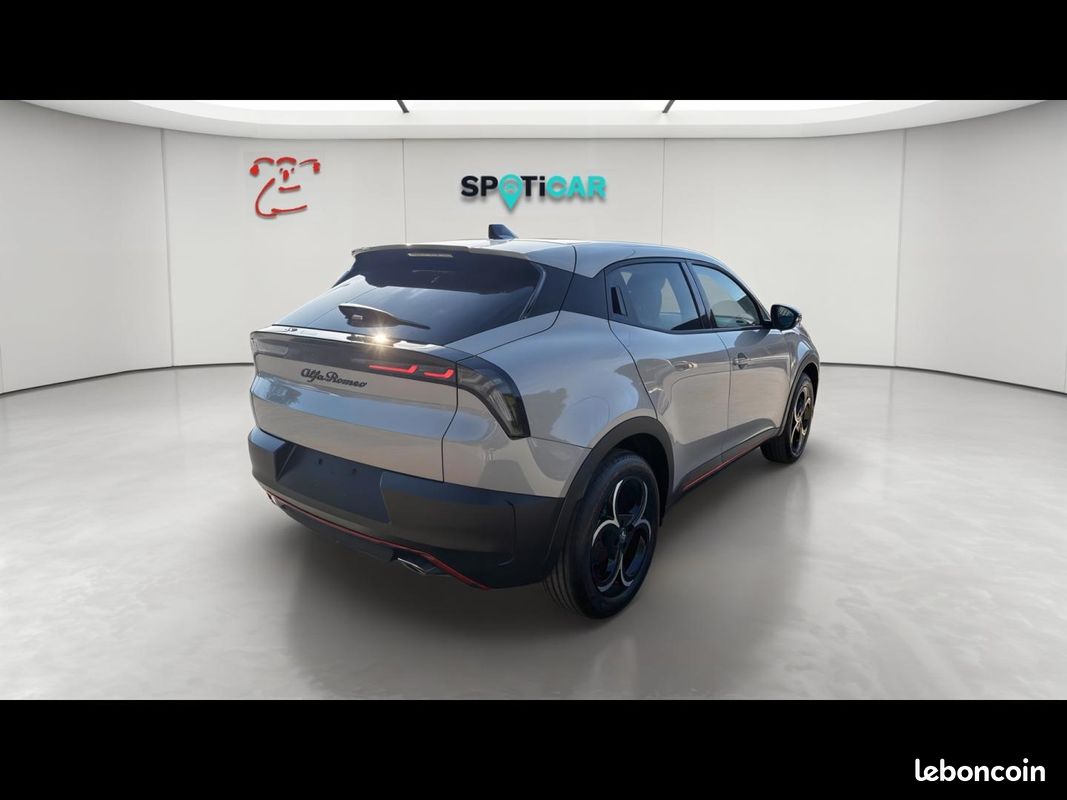 Alfa romeo Junior 1.2 Ibrida 136ch Speciale DCT6 (image 6)