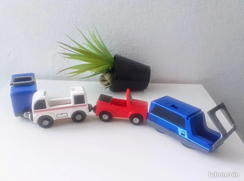 🚎 Petit train aimanté pour enfants à partir de 3 ans 🚎 Très bon état (image 1)
