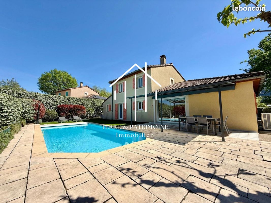 Maison 7 pièces 130 m² · à Vallon-Pont-d'Arc · 130 m² · 429 000 €