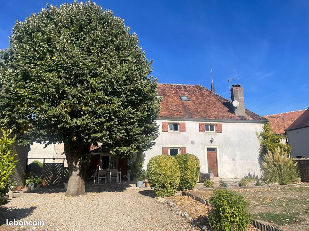 Maison 9 pièces 222 m² · à Batilly-en-Puisaye · 222 m² · 224 000 €