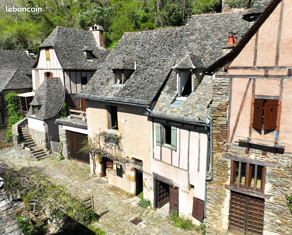 Maison 10 pièces 240 m² · à Conques-en-Rouergue · 240 m² · 179 000 €