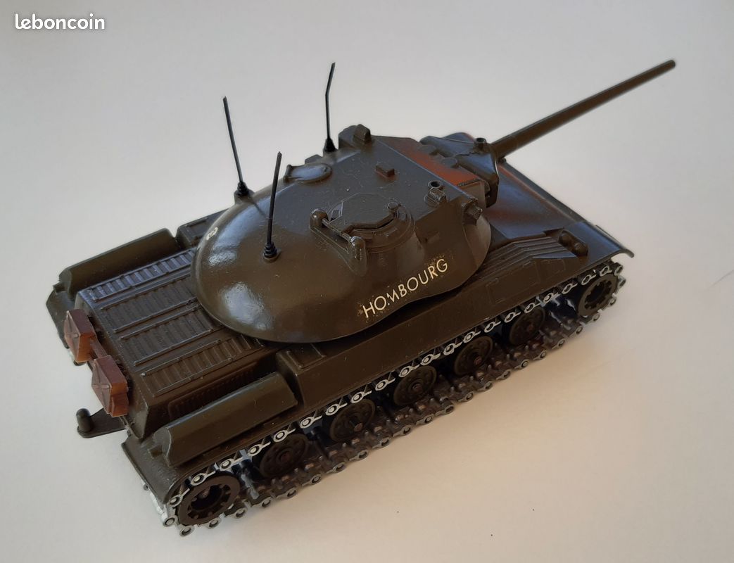 Lot De 3 Véhicules Militaires Solido 1/50 - AMX, VAB Et Commando - Modèles D'occasion Incomplets